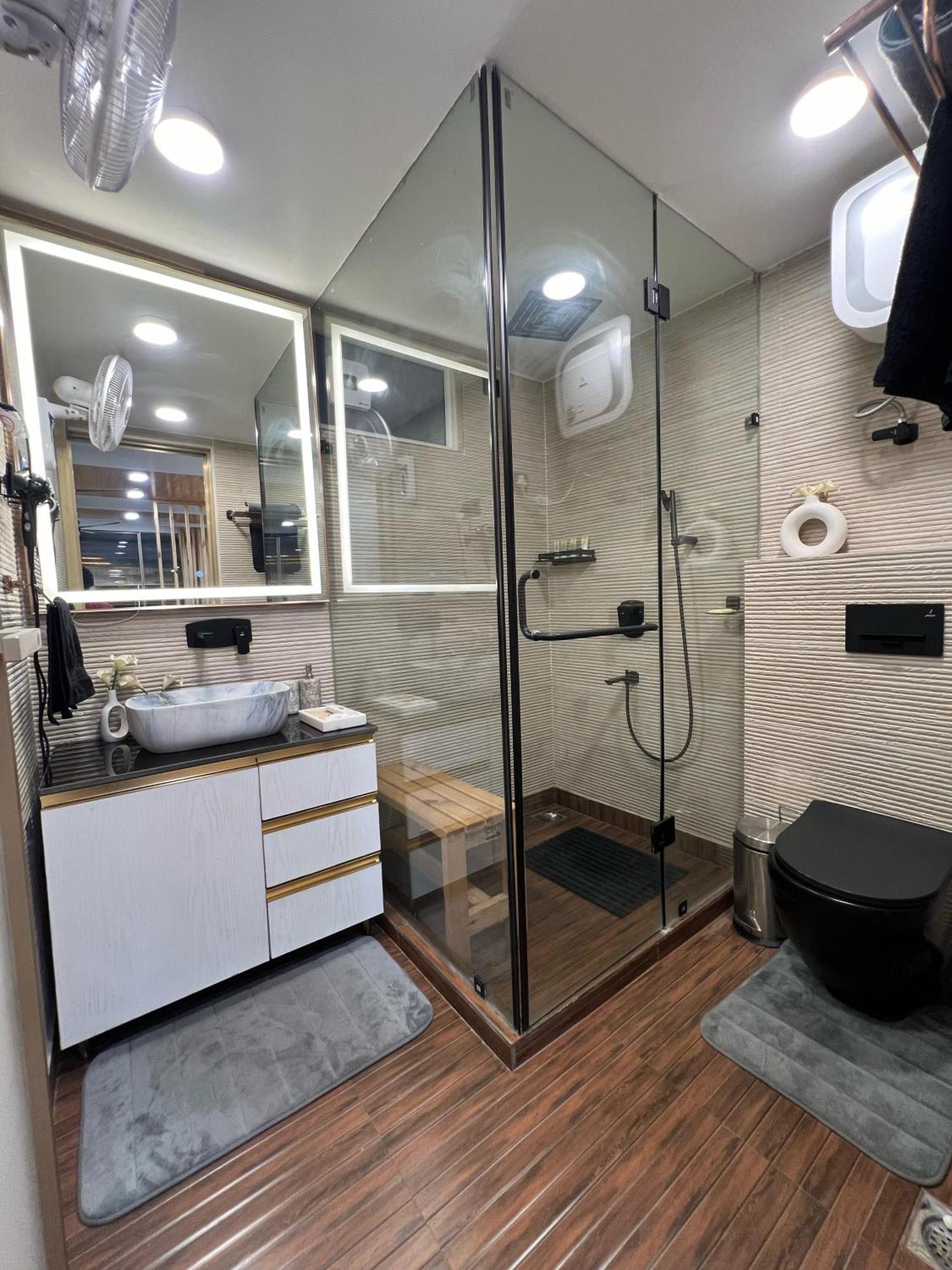 Luxurious & Private Penthouse Homestay