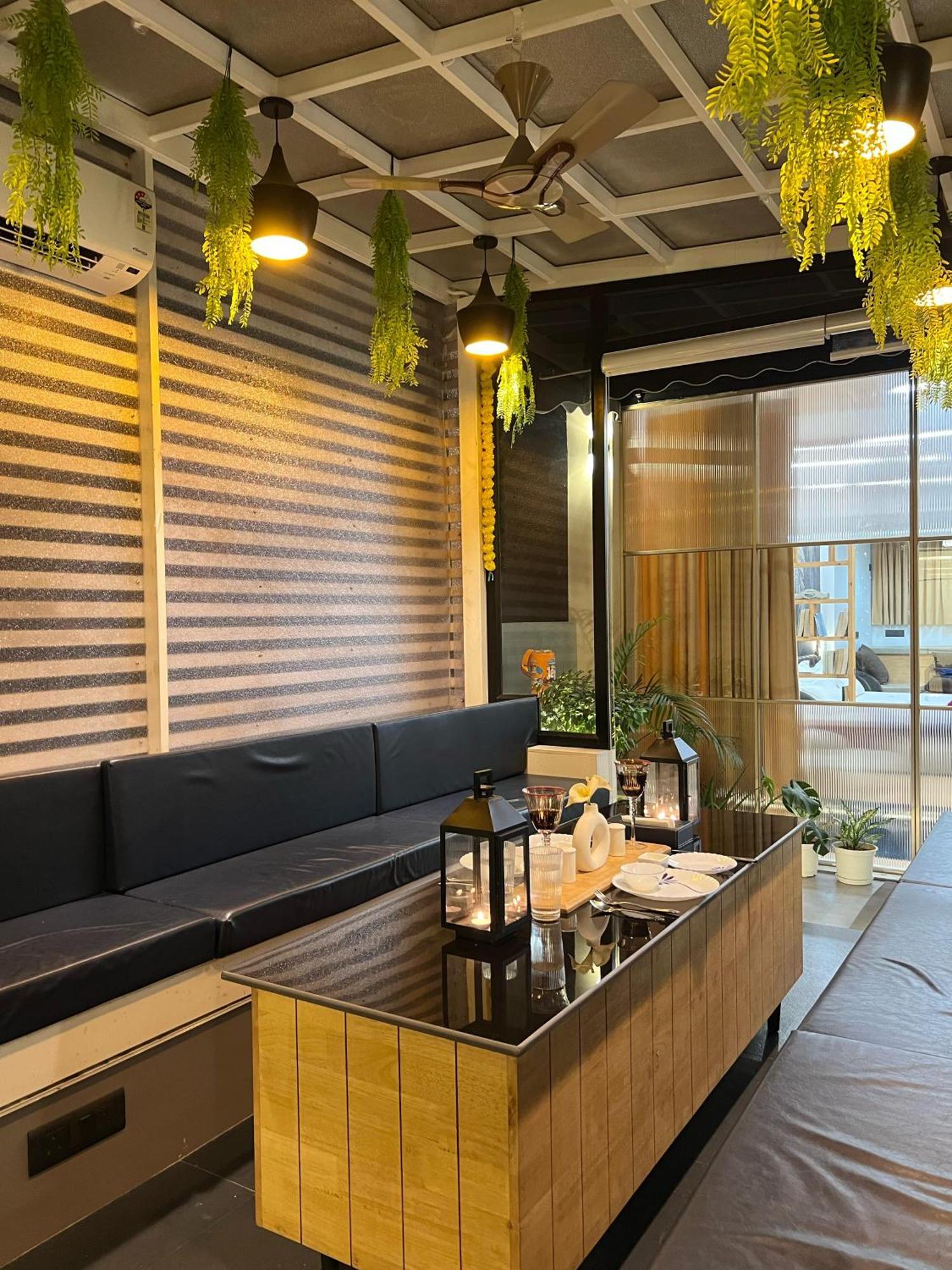 Luxurious & Private Penthouse Homestay New Delhi