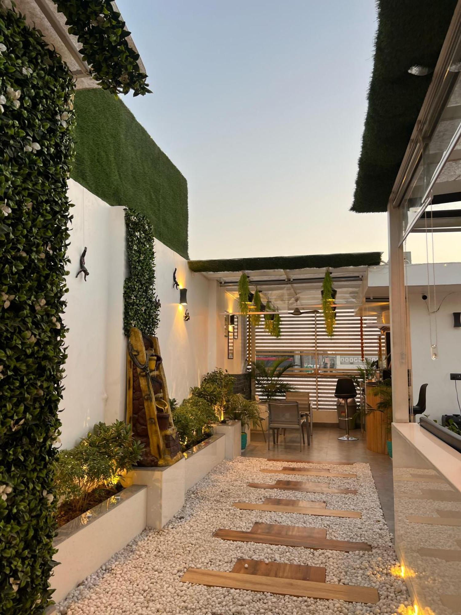 Luxurious & Private Penthouse Homestay